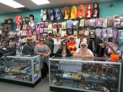 Costume best sale wigs kelowna