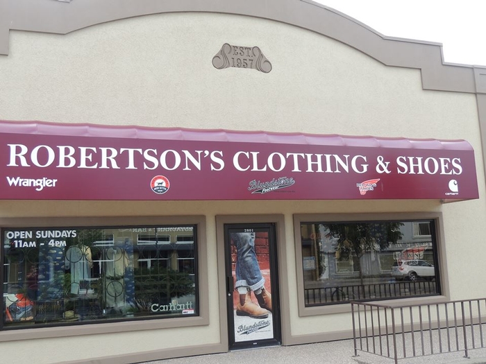 Robertson's Clothing & Shoes